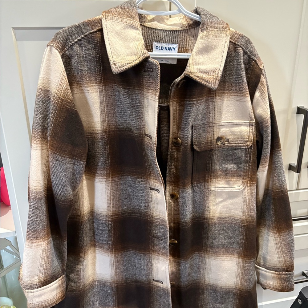 Old Navy Checkered Shirt Jacket in Brown and Cream